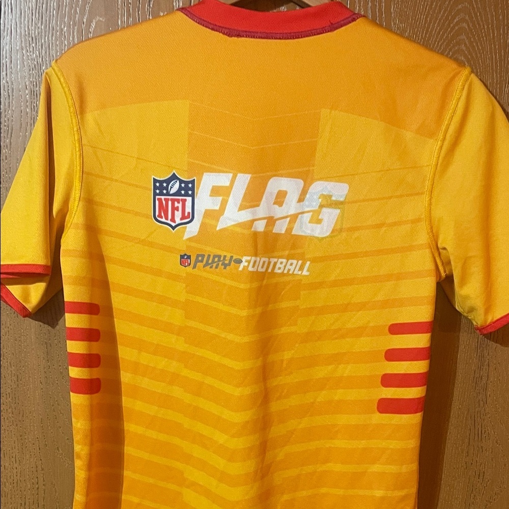 Red Chiefs Graphic T-Shirt Flag football - Reversible - Picture 5 of 5
